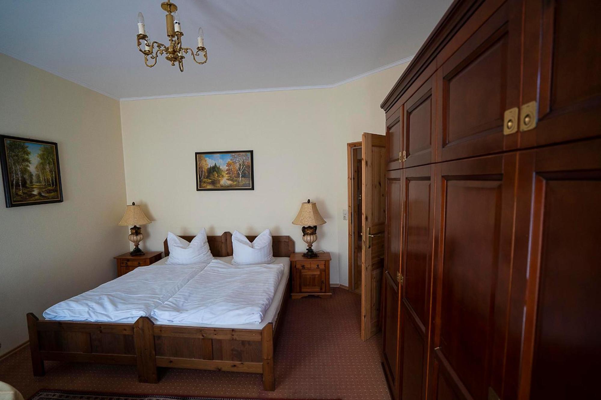 Pension Am Dom Schwerin  Phòng bức ảnh